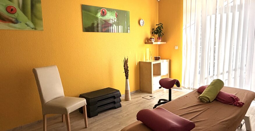 Therapieraum für Krankengymnastik und Manuelle Therapie
